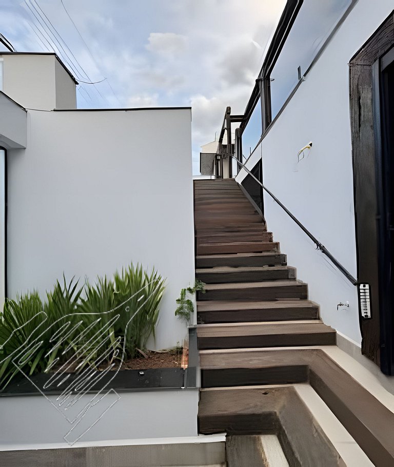 Duplo Luxo com Frigobar, Acesso ao Jardim - Térreo