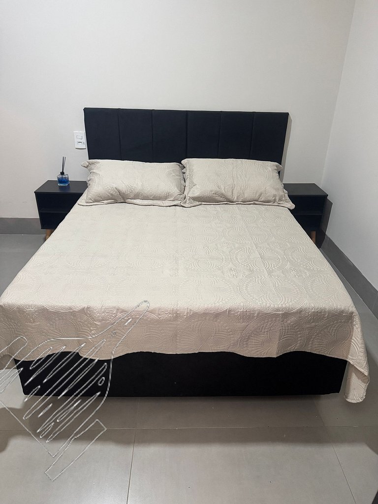 Duplo Superior com Frigobar e Vista Pátio Interno