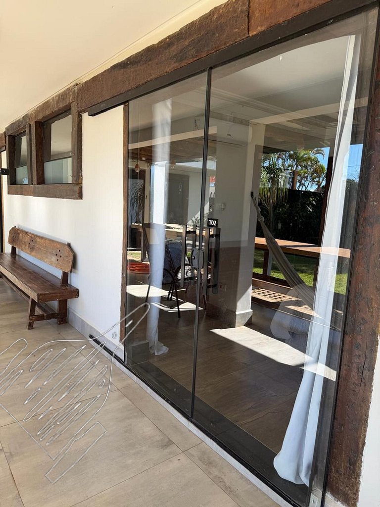 Duplo Luxo com Frigobar, Acesso ao Jardim - Térreo